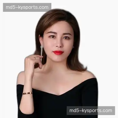 董怡